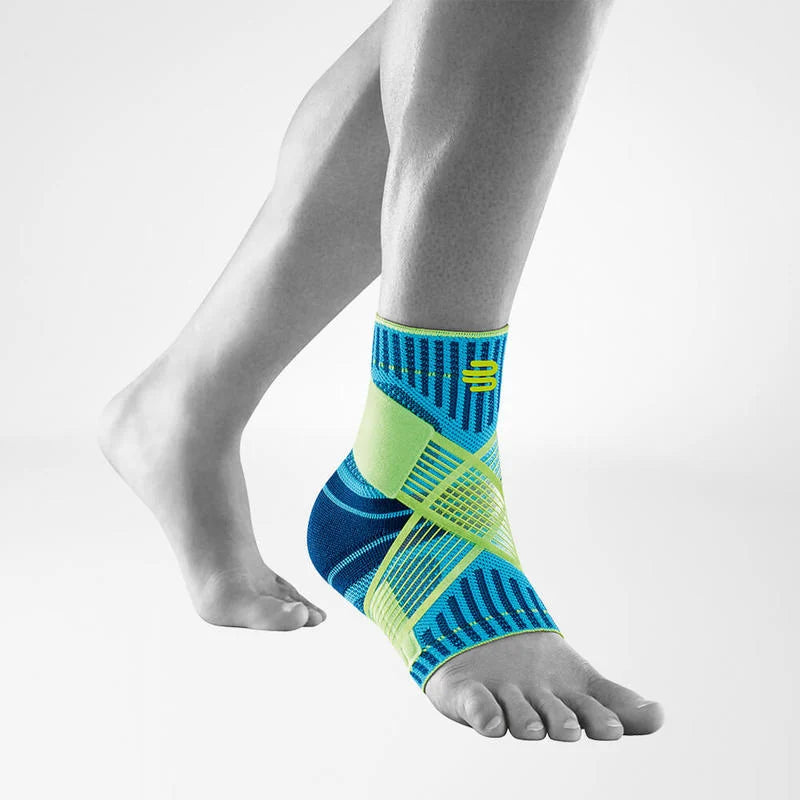 Bauerfeind Sports Ankle Support fotledsstöd i färgen Rivera, blått med limegrönt band