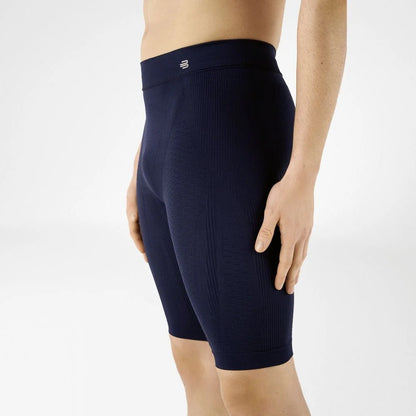 Bauerfeind Sports Compression Shorts Herr i marinblått, framifrån