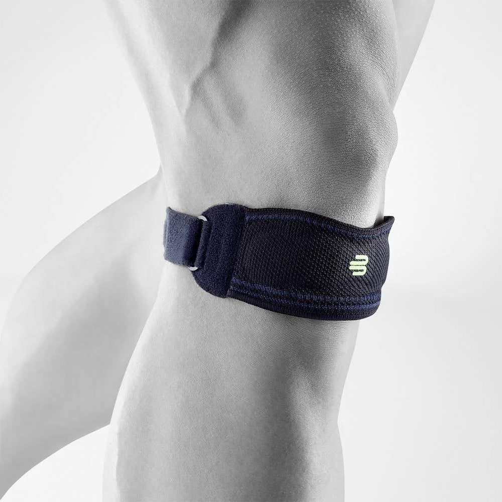 Bauerfeind Sports Knee Strap knäband i svart under knäskålen