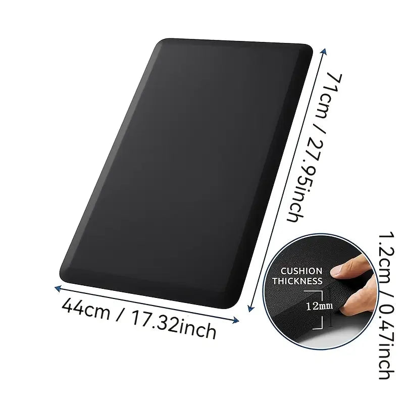 Ergonomisk ståmatta med mått 71 × 44 cm och 12 mm dämpande tjocklek.