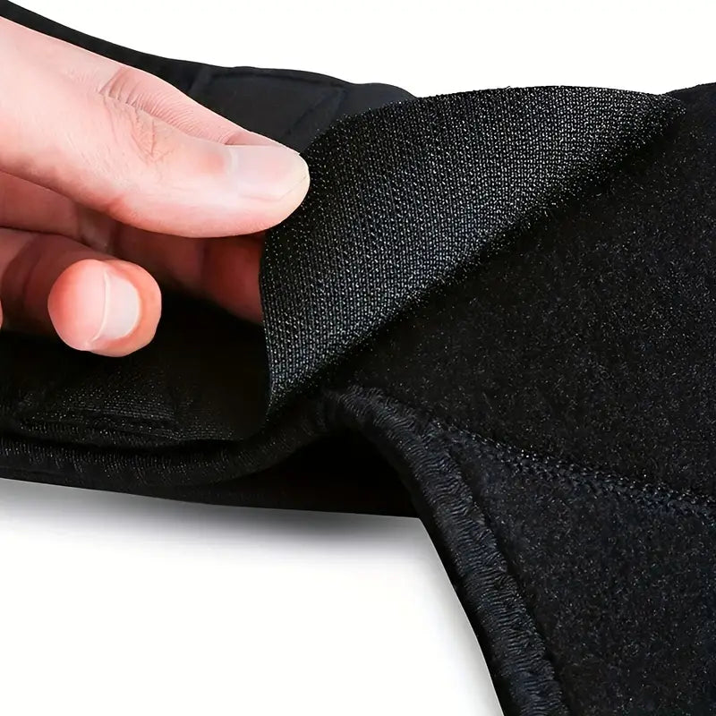Neoprenmaterial som spänns genom kardborrband